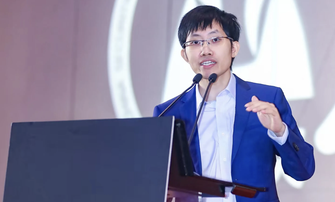 DeepSeek融资500亿创纪录！梁文锋自掏200亿，V4.1定档6月，从理想主义迈向商业化